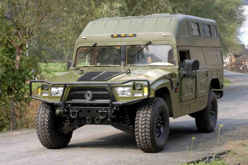 東風最新軍車震撼登場，展現雄姿！