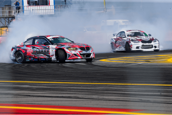 最新車漂移，漂移中的友情與家庭溫馨時(shí)刻