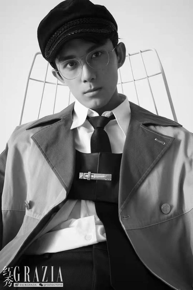 吳磊最新雜志封面，熱血少年的魅力無限風(fēng)采