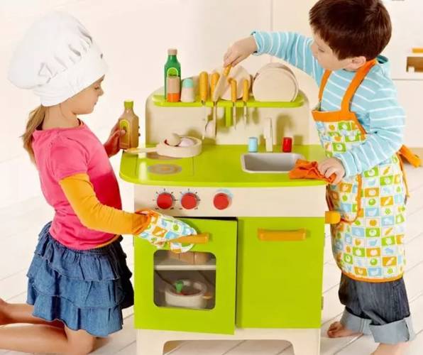 小女孩最新玩具趨勢(shì)與選擇探討，時(shí)尚之選揭秘